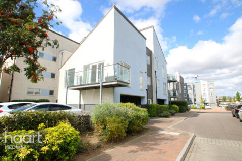 Redshank Road, Chatham 1 bed apartment for sale