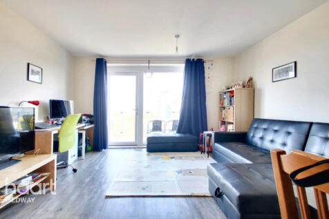 Pearl Lane, Gillingham 2 bed apartment for sale