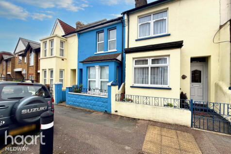 Shakespeare Road, Gillingham 4 bed terraced house for sale