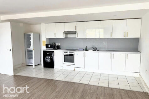Barrier Road, Chatham 2 bed apartment for sale