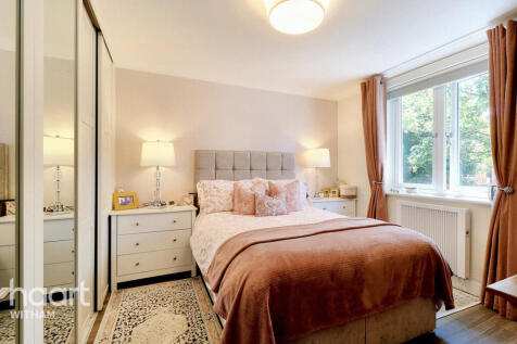 Saxon Court, Bull Lane, Maldon 2 bed maisonette for sale
