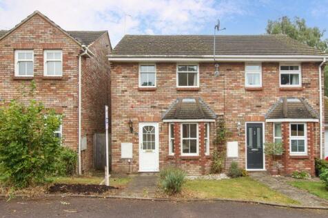 2 bedroom semi-detached house for sale