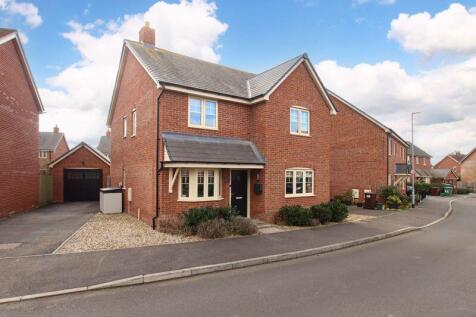 Aston Clinton 4 bed detached house for sale