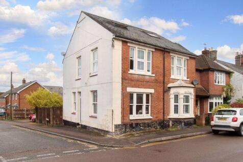 1 bedroom maisonette for sale