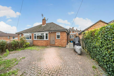 Everest Road, Gloucestershire GL53 2 bed bungalow for sale