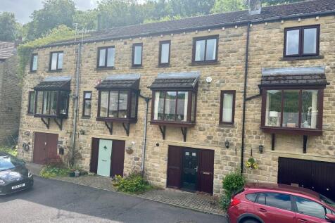 2 bedroom mews property for sale