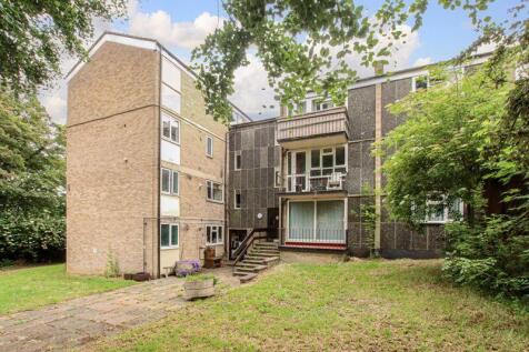Valleyside, Hemel Hempstead 1 bed apartment for sale