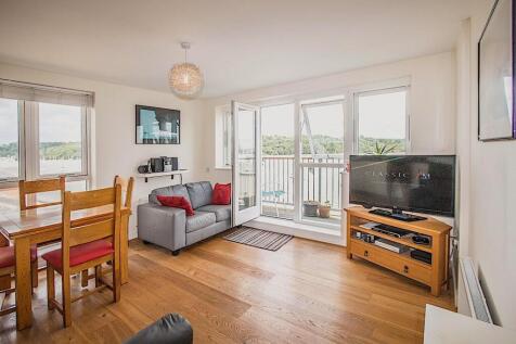 Dunlin Drive, Chatham 2 bed apartment for sale