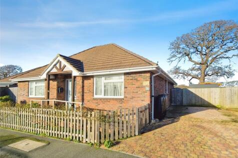 Windsor Drive, Freshwater, Isle of Wight 3 bed bungalow for sale