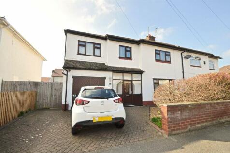 5 bedroom semi-detached house for sale