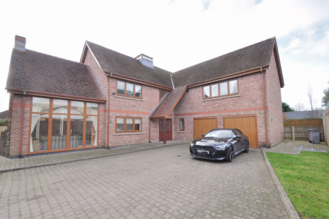 7 bedroom detached house for sale