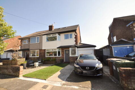 4 bedroom semi-detached house for sale