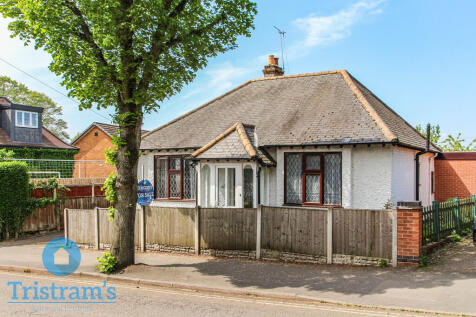 3 bedroom detached bungalow for sale