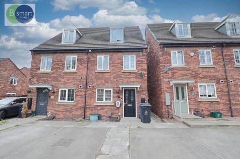 3 bedroom semi-detached house for sale