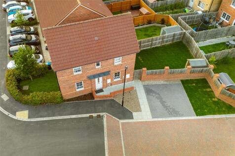 Beckside Close, Harrogate, North... 3 bed detached house for sale