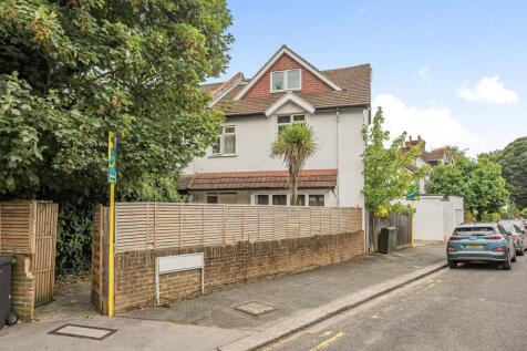 St. Augustine's Avenue, South... Studio for sale