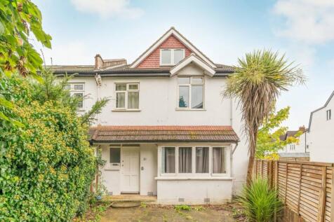 St. Augustine's Avenue, South... Studio for sale
