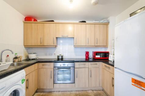 London Road, Croydon, CR0 3 bed flat for sale