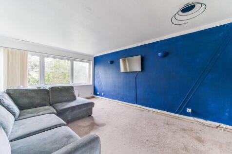 Bramley Hill, South Croydon, CR2 3 bed flat for sale