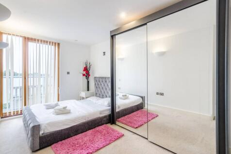 London Road, Croydon, CR0 2 bed flat for sale