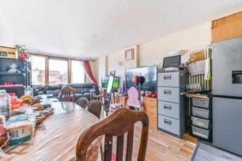 London Road, Croydon, CR0 2 bed flat for sale
