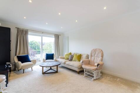 Fleetwood Close, Croydon, CR0 2 bed flat for sale