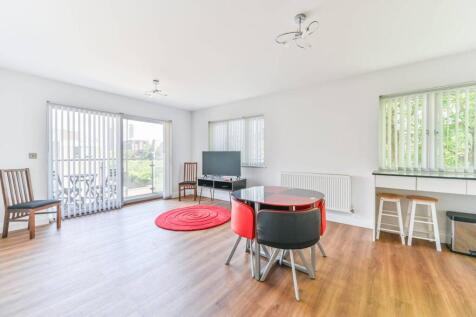 Chatsworth Road, East Croydon... 2 bed flat for sale