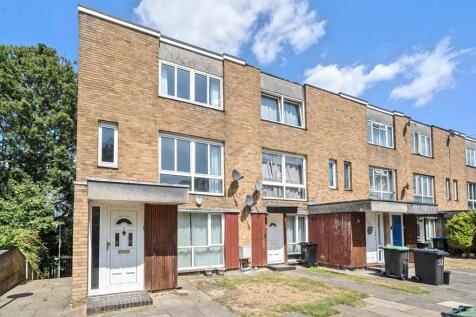 Leyburn Gardens, East Croydon... 2 bed maisonette for sale