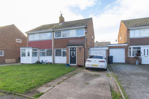 Cherry Gardens, Broadstairs, CT10 3 bed semi