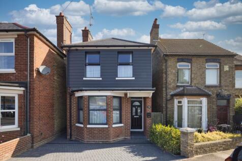 Albion Road, Broadstairs, Kent, CT10 3 bed detached house for sale