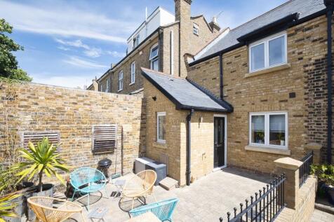 Old School Mews, Broadstairs, Kent, CT10 2 bed end of terrace house for sale