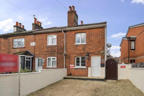 Flaxfield Road, Basingstoke... 2 bed end of terrace house for sale