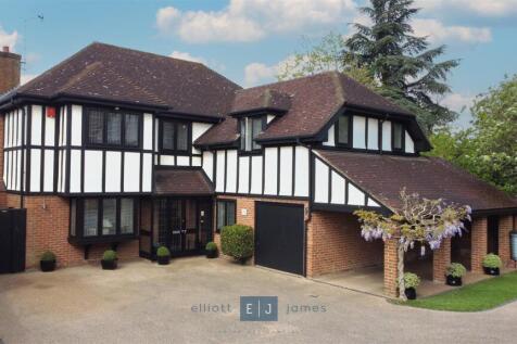 The Lindens, Loughton IG10 5 bed detached house for sale