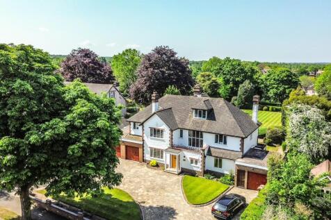 8 bedroom detached house for sale