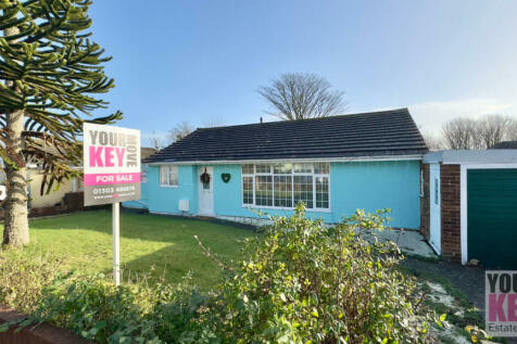 4 bedroom detached bungalow for sale