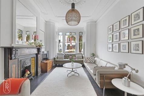 Carysfort Road, London, N16 4 bed terraced house for sale