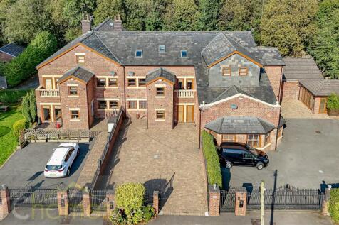 4 bedroom town house for sale