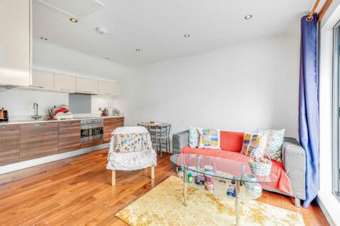 Elbe Street, Fulham SW6 1 bed flat for sale