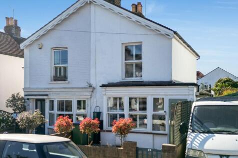 Dennis Road, East Molesey, KT8 2 bed semi