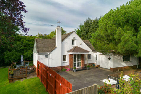 5 bedroom detached bungalow for sale