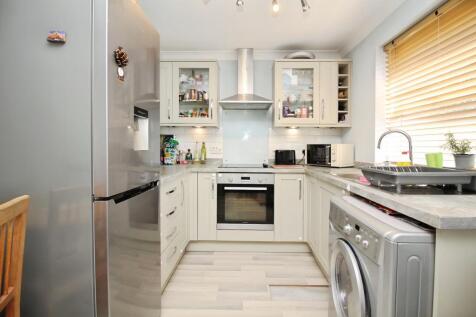 Trinity Court, Hinckley, LE10 2 bed flat for sale