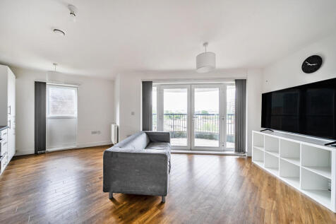 Pulse Court, Romford RM7 2 bed apartment for sale
