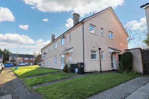 2 bedroom ground floor flat for sale