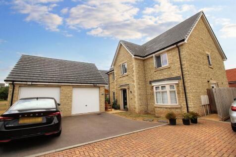 5 bedroom detached house for sale