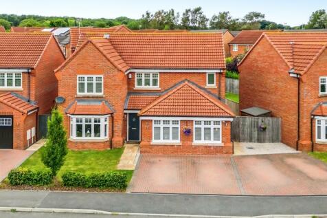 5 bedroom detached house for sale