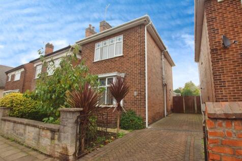 2 bedroom detached house for sale