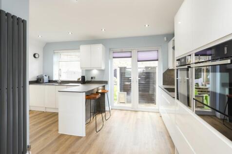 Greengate Lane, Sheffield S13 3 bed end of terrace house for sale