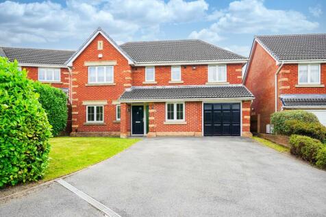 5 bedroom detached house for sale