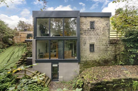 2 bedroom detached house for sale