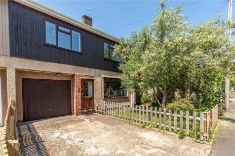6 bedroom semi-detached house for sale